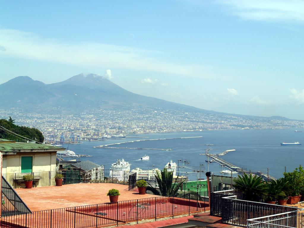 Una Terrazza Sul Golfo Неаполь Екстер'єр фото